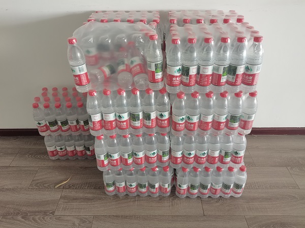 四川飛球員工抗酷暑堅(jiān)守崗位，公司戰(zhàn)高溫凝聚關(guān)懷全力以赴保生產(chǎn)